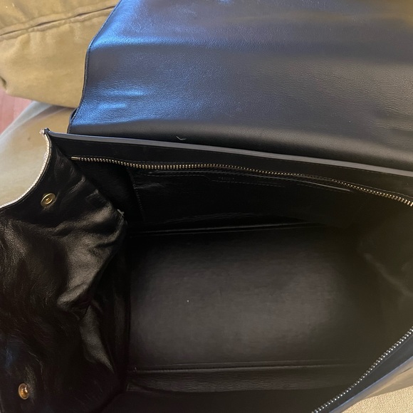 CELINE White/black leather and canvas medium Trapeze Bag - Picture 5 of 7